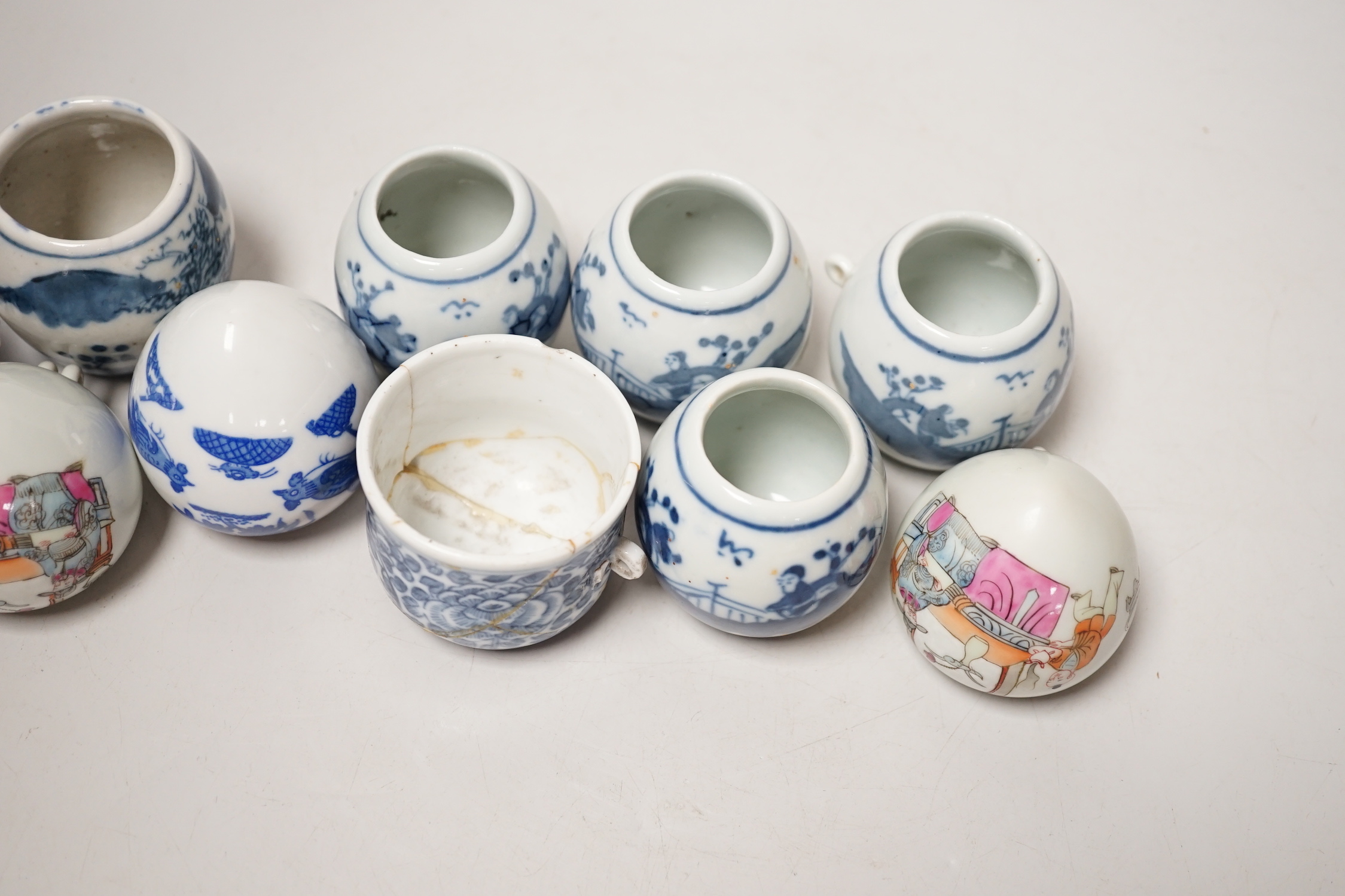 Ten Chinese porcelain bird feeders, 19th/20th century, 4.5cm
